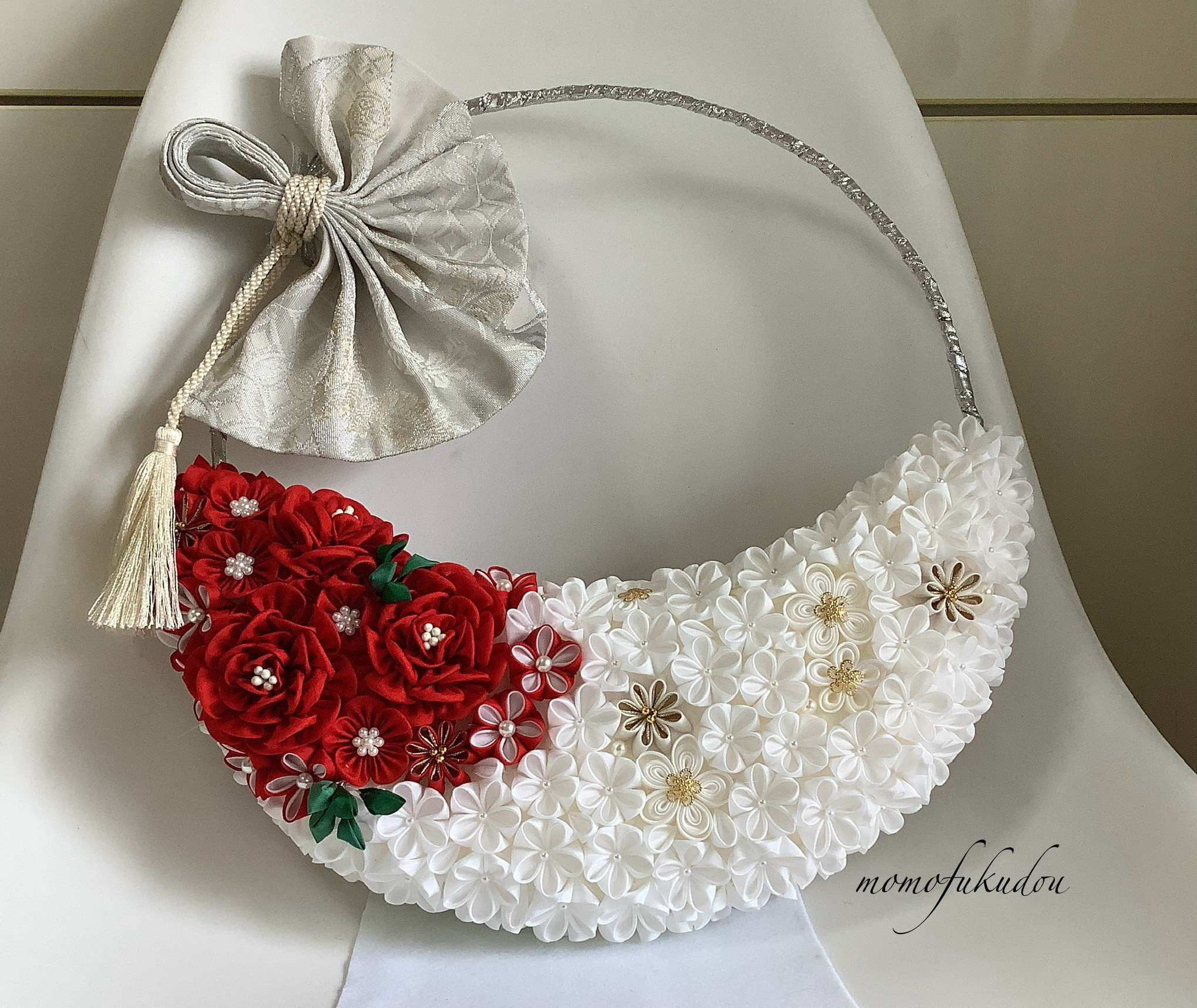 つまみ細工リースブーケ　ボールブーケ