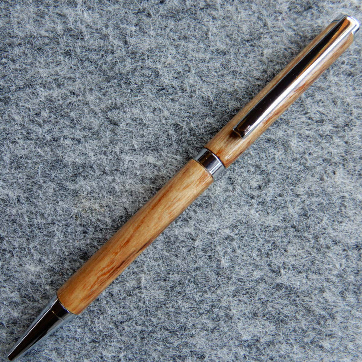 ボールペン　木軸　回転式　ホワイトアッシュ　（P014）