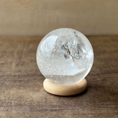 虹入り！ミニ☆ホワイトガーデンクォーツスフィア（丸玉）☆31.5mm