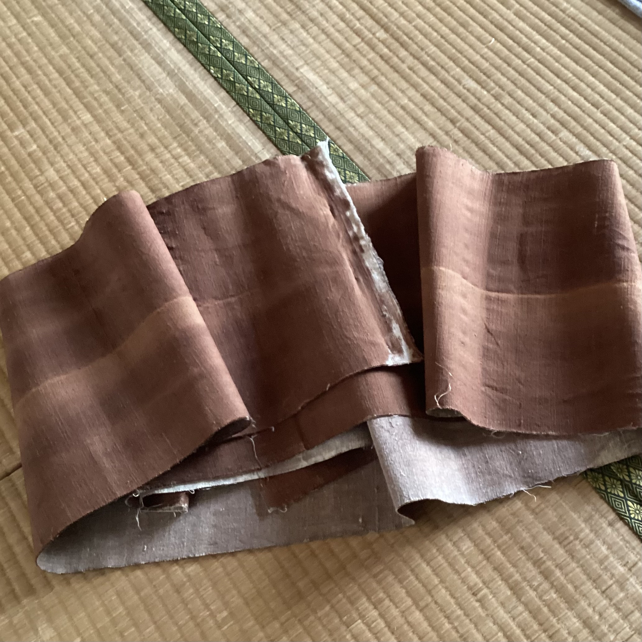古布　帯芯の柿渋染め布　(少し固め)③