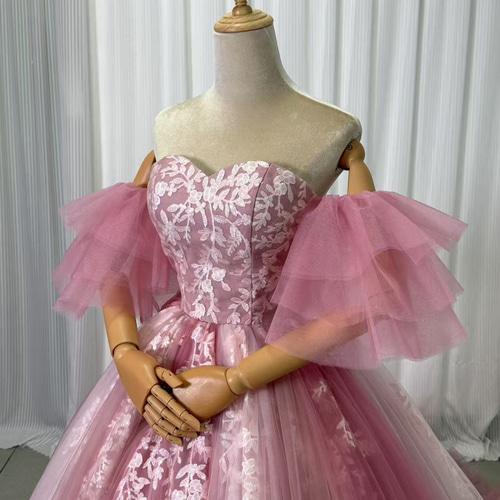 フリル袖ピンクカラードレス 送料無料！カラードレス 可愛い フリル袖 リーフ刺繍 ピンク 抜群の