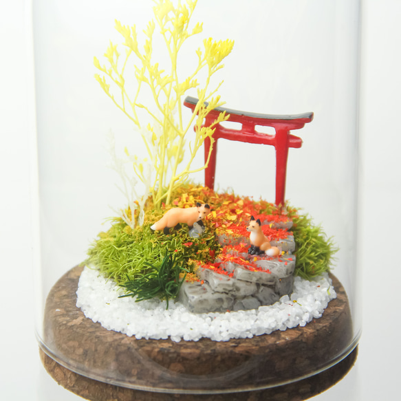 【敬老の日・誕生日ギフトに】落ち葉の物語　キツネ２匹[M／７５φ]【秋を彩る】 1枚目の画像