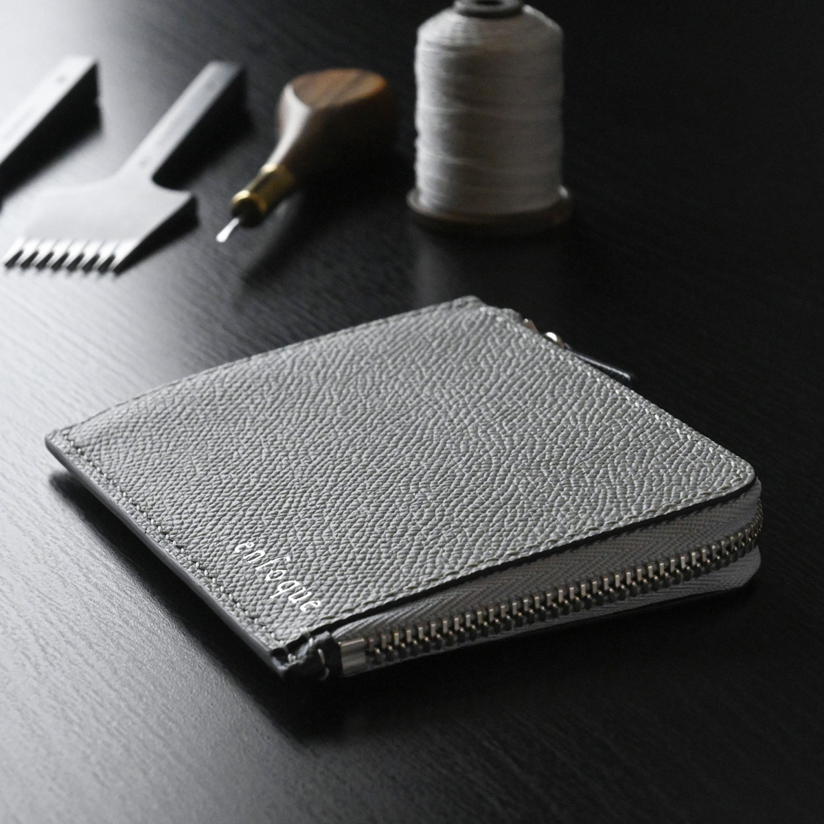 手縫い仕立てのL字ファスナー財布 フレンチレザー