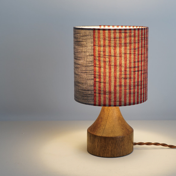 ◆HappyLamp◆Sサイズ/日本/会津木綿/レッド/JAPAN fabric/スタンドランプ/照明/素材の旅2025 1枚目の画像