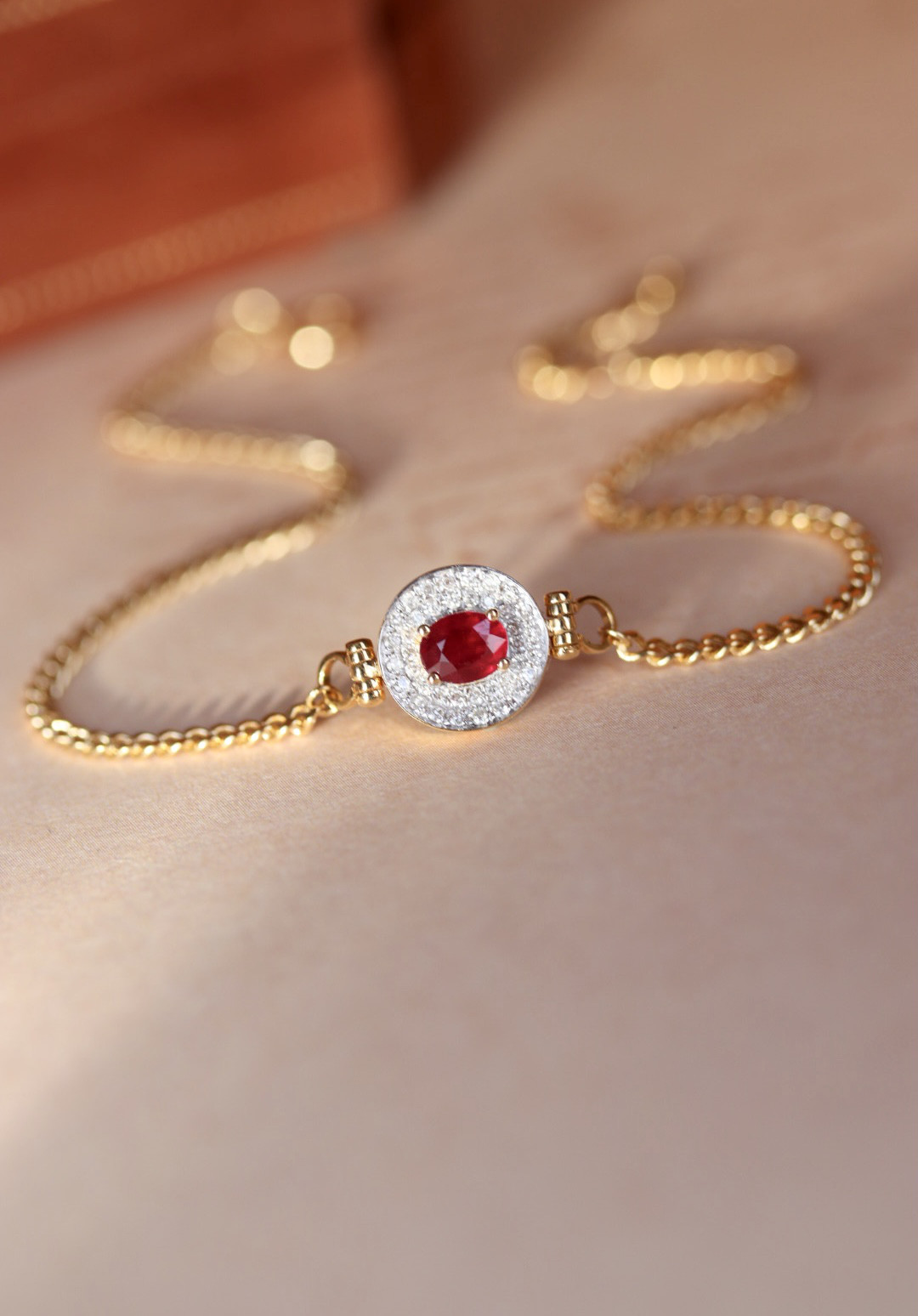 天然ダイヤモンド付きルビーブレスレットk18　1508