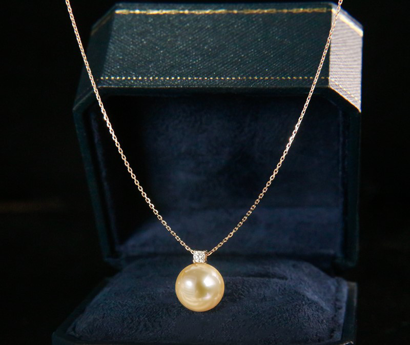 [La Corser] プリンセスセット 8-11.9mm 南洋ゴールドビーズペンダント 18Kゴールドダイヤモンド海水パールネ