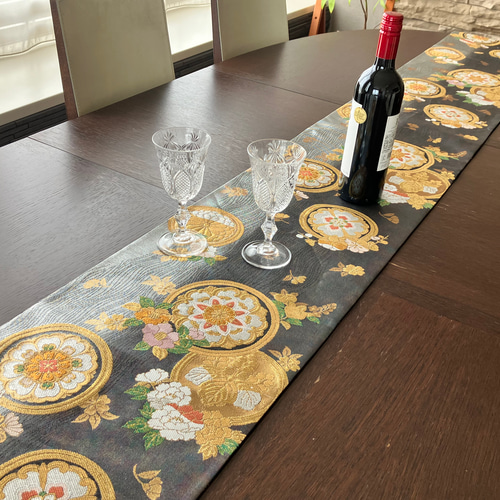 kaorukoA825高級‼️ひな祭り‼️袋帯テーブルランナー2m13cm 帯地のテーブルランナー – MIYABI - REUSE KIMONO MARKET