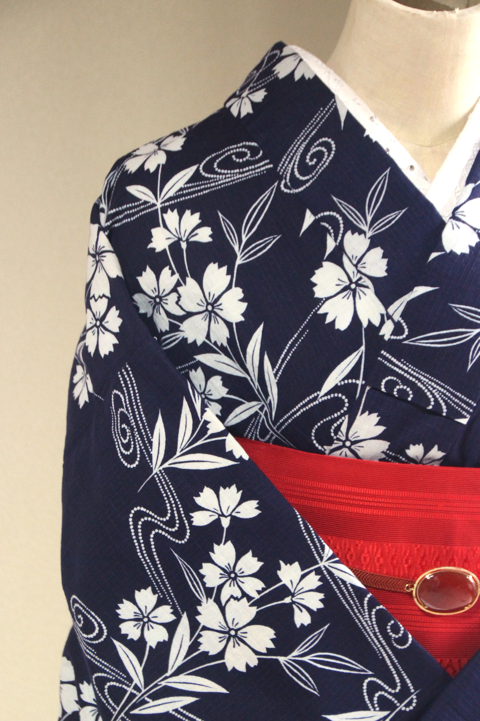 手染め型染　型染浴衣【濃紺】綿絽のナデシコ柄に高級感を感じる　袖長め　モアトールサイズ　裄70ｃｍ　総手縫い木綿