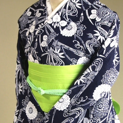 手染め型染　型染浴衣　【濃紺】　型染の万寿菊と菖蒲が美しい　モアトールサイズ　裄70ｃｍ　総手縫い木綿 2枚目の画像