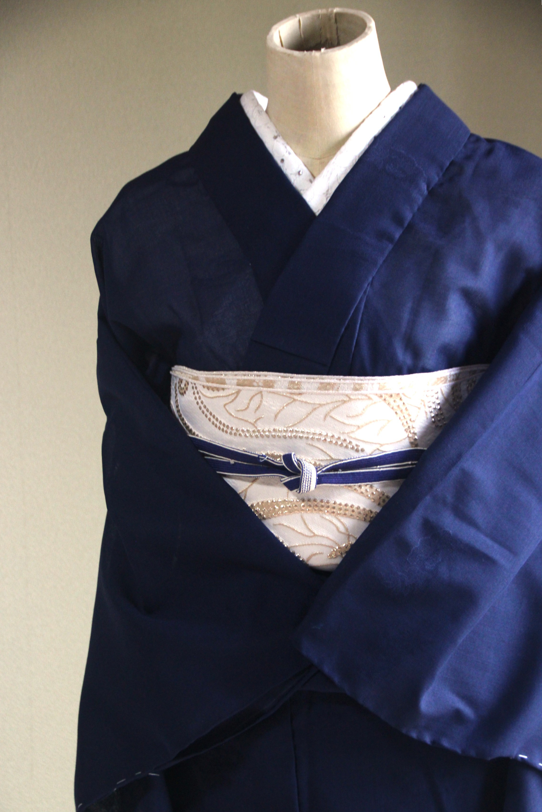 サマーウール着物 麻混 ごく微かに透けて見える笹模様が大人の落ち着い