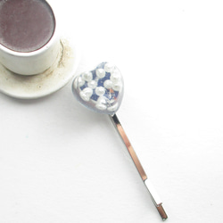 カチ割り氷が解けるほど、心のクォーツがドキドキしていますが、とても安心です。!!!<1点ものヘアピン>HP228 2枚目の画像