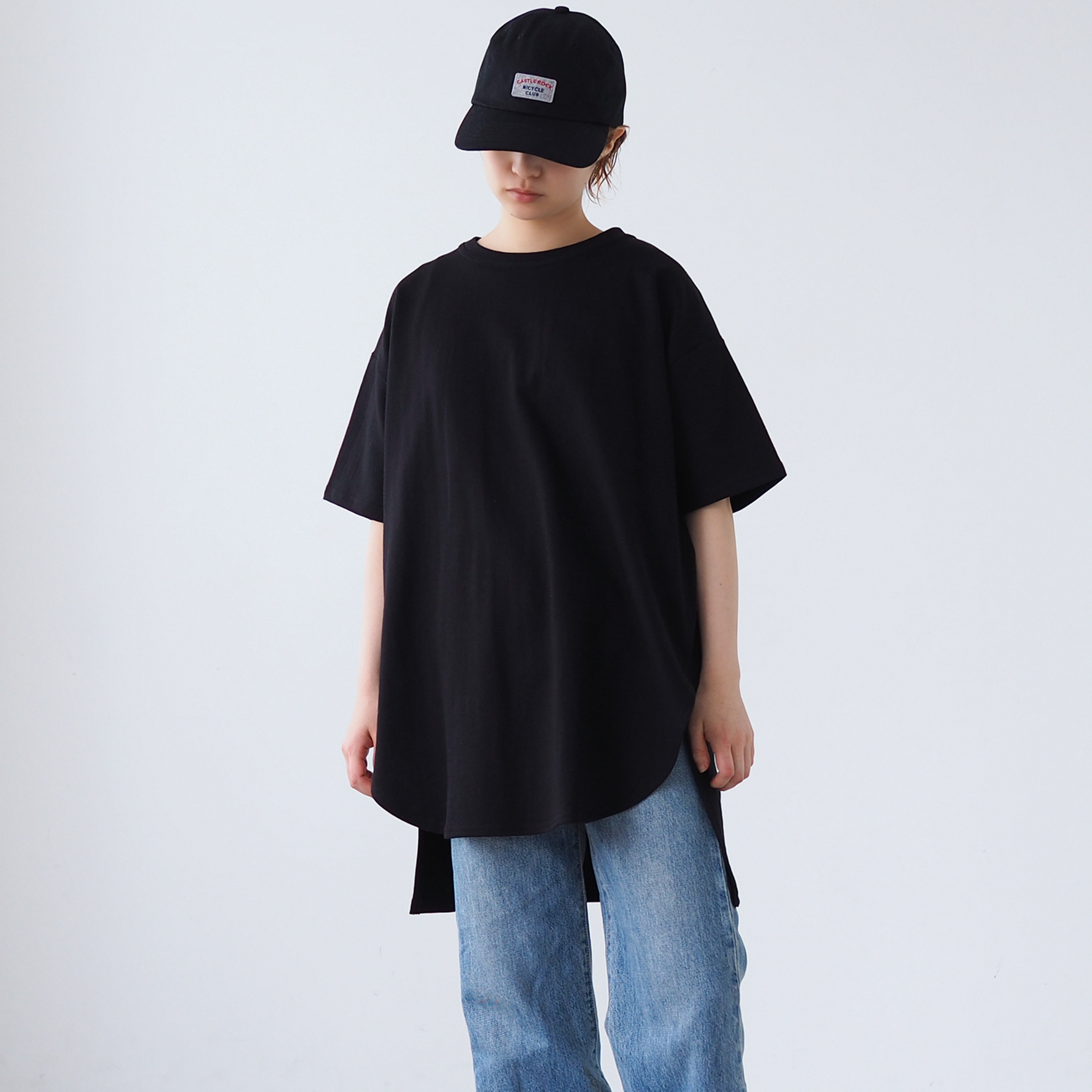 暑秋も着やすい万能ブラック ロング丈 ゆるシルエットカットソー ブラック(半袖Tシャツ)