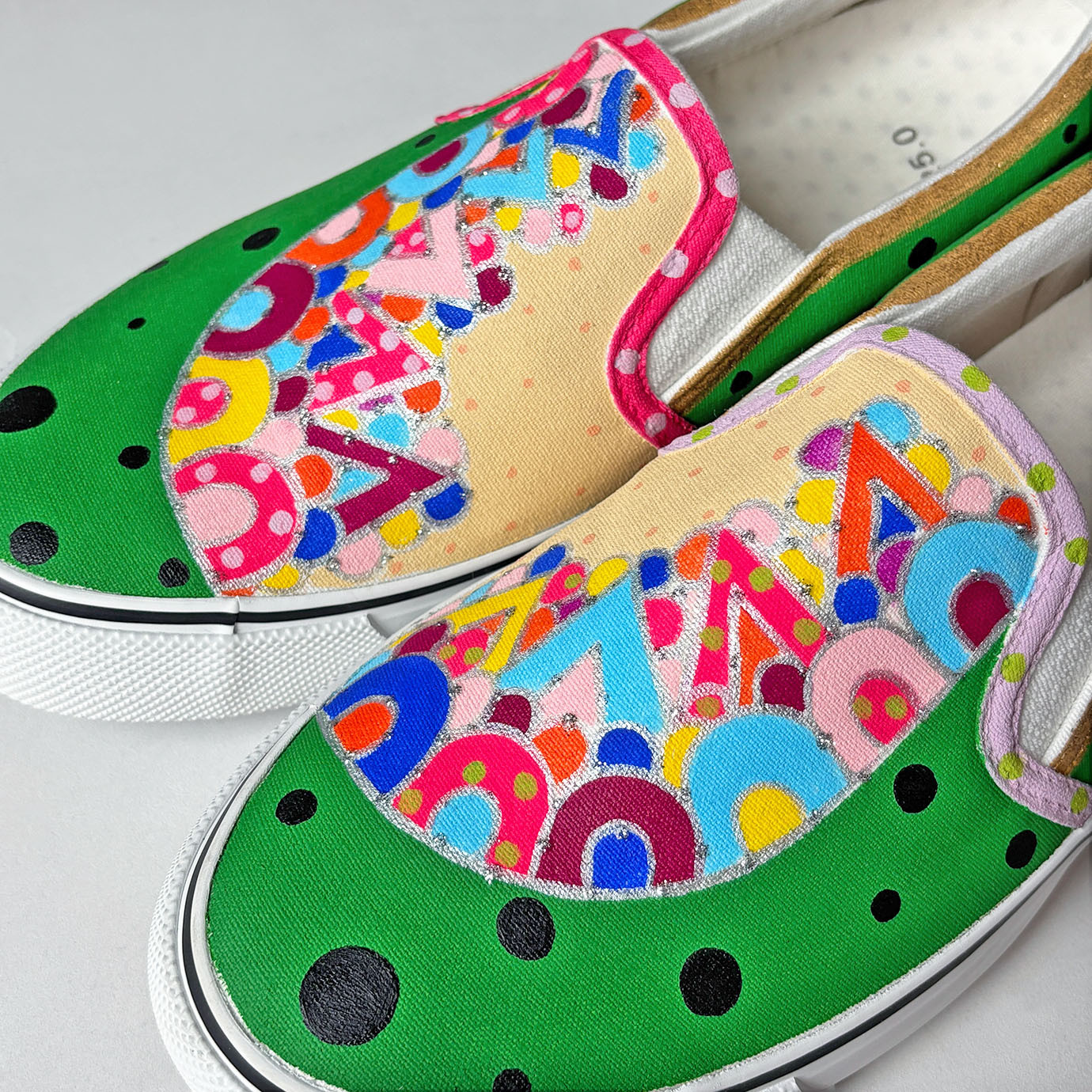 スニーカー「Alice f」モロッカン柄を思わせる幾何学模様の作品！ユニセックス 2E【22〜28cm】受注制作