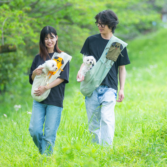 【コラボ④】犬用スリングバッグ　全２色　２サイズ 3枚目の画像