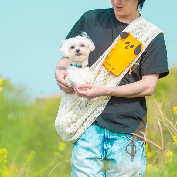 【コラボ④】犬用スリングバッグ　全２色　２サイズ 1枚目の画像