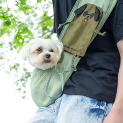 【コラボ④】犬用スリングバッグ　全２色　２サイズ 9枚目の画像