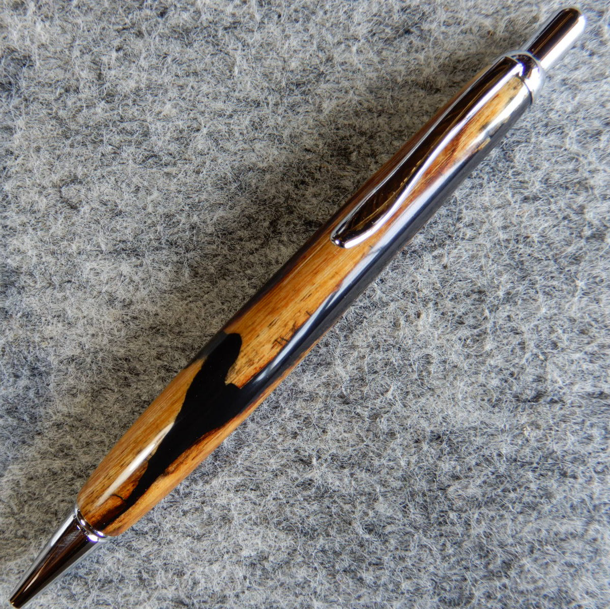 ボールペン　木＆レジン　ノック式　（P033）