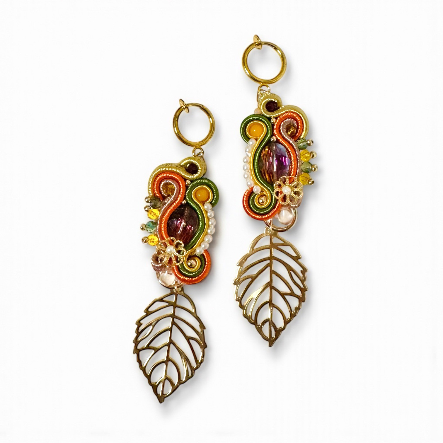 「イングリッシュガーデン」ソウタシエ 花 葉 イヤリング