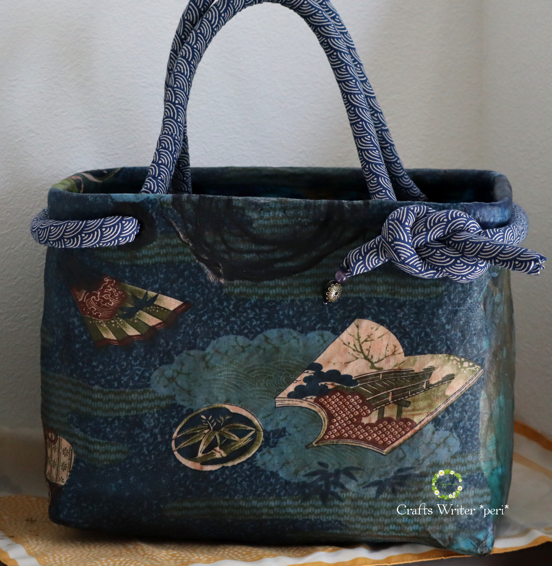 ☆一閑張りバッグ＊アンティーク古典柄ブルー☆