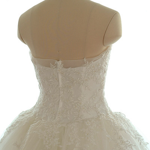 ウエディングドレス 透明感のあるエアリーチュールドレス 9号 [K10