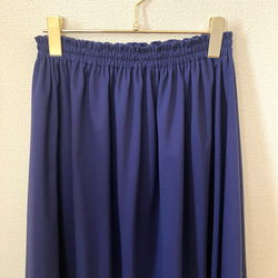 落ち着いたキレイ色【大人のブルー】上品な光沢/接触冷感 UVカット【受注製作★W55〜90cm対応】ギャザースカート 4枚目の画像