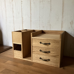 マルチに収納できる　デスクオーガナイザー 3枚目の画像