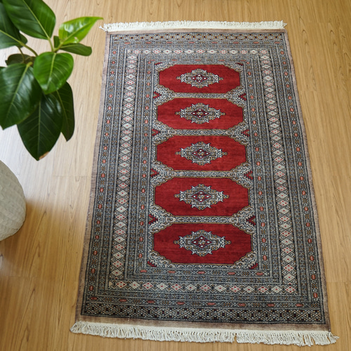 パキスタン絨毯 ヴィンテージラグのおすすめ商品とおしゃれな実例