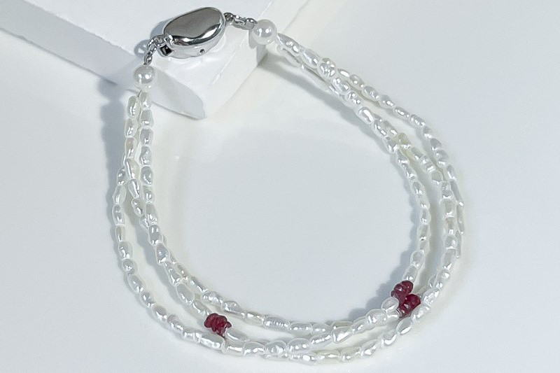 【La Corser】 ブロークンシルバーセット オーストラリア産ホワイト1-3mmケシ海水無核真珠ブレスレット 3層デザイン