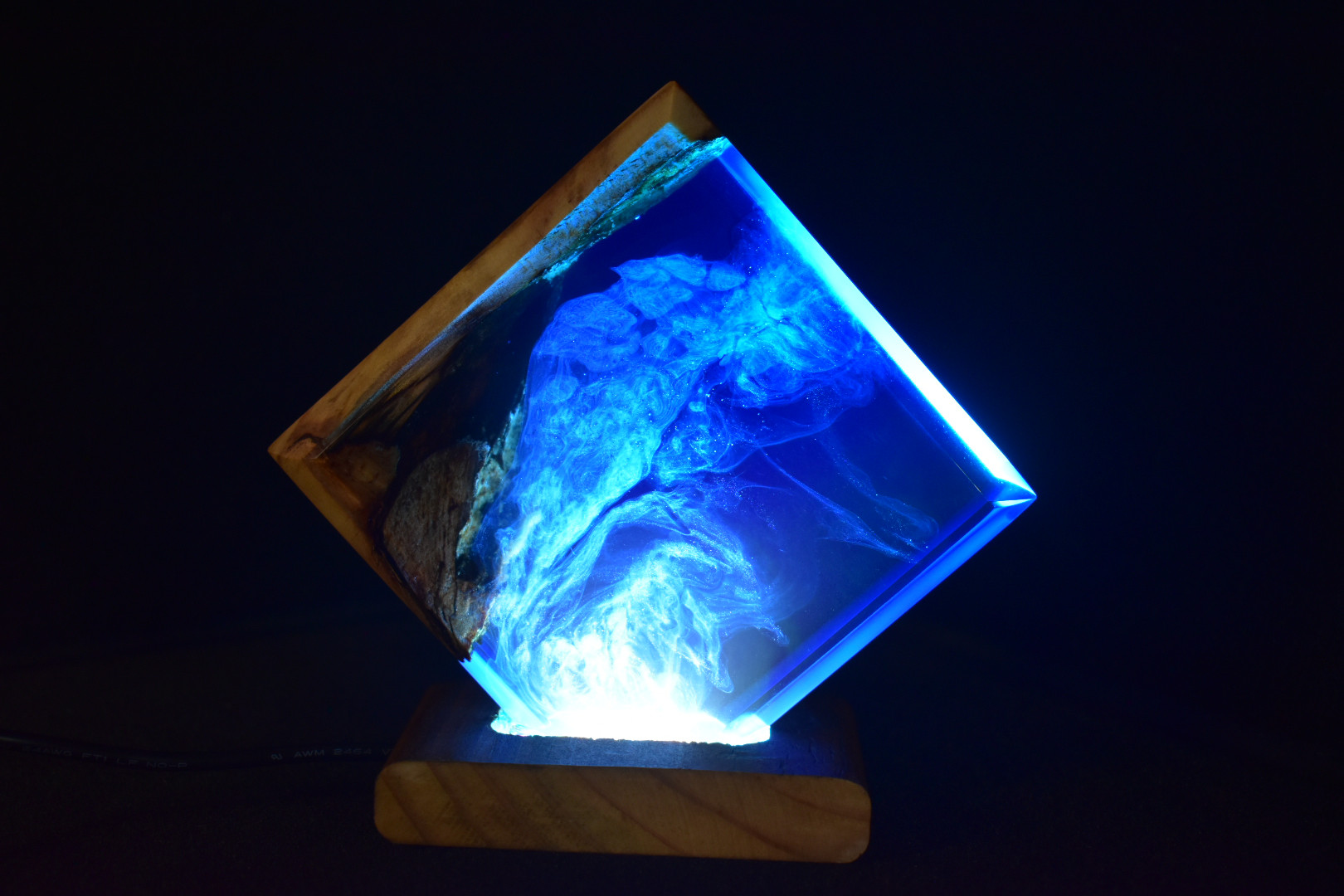 ウッドレジンナイトランプ スクエア型 №177