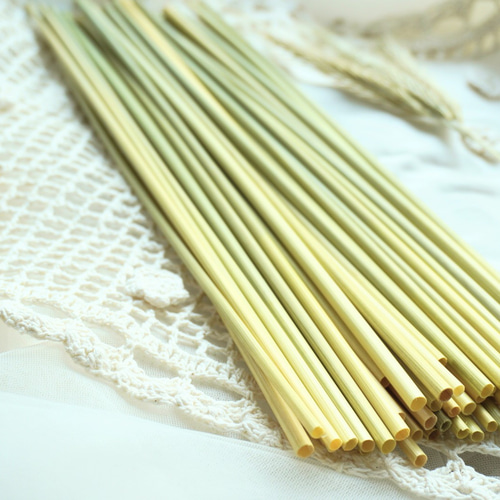 ライ麦 ヒンメリ用 自家栽培　長さ色々1450本　無農薬無漂白無洗浄 ライ麦 ヒンメリ用 自家栽培 長さ色々1450本 無農薬無漂白無洗浄