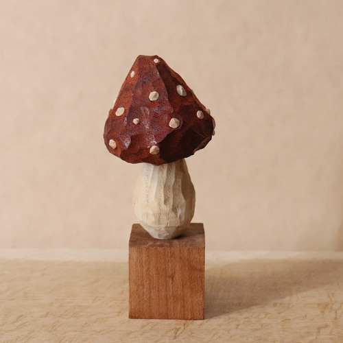 木彫り きのこ 毒キノコ ベニテングタケ 木製 置物 オブジェ