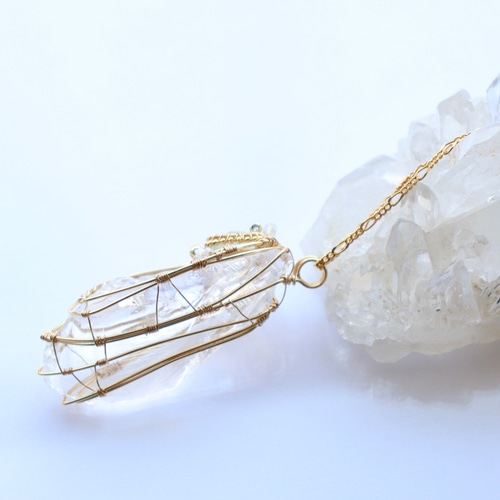 大粒アンダラクリスタル✧オラクルクリアのワイヤージュエリー