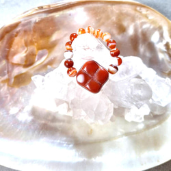 少し大きめなお花‼️蓮花羊眼板天珠さんのブレスレット ブレスレット