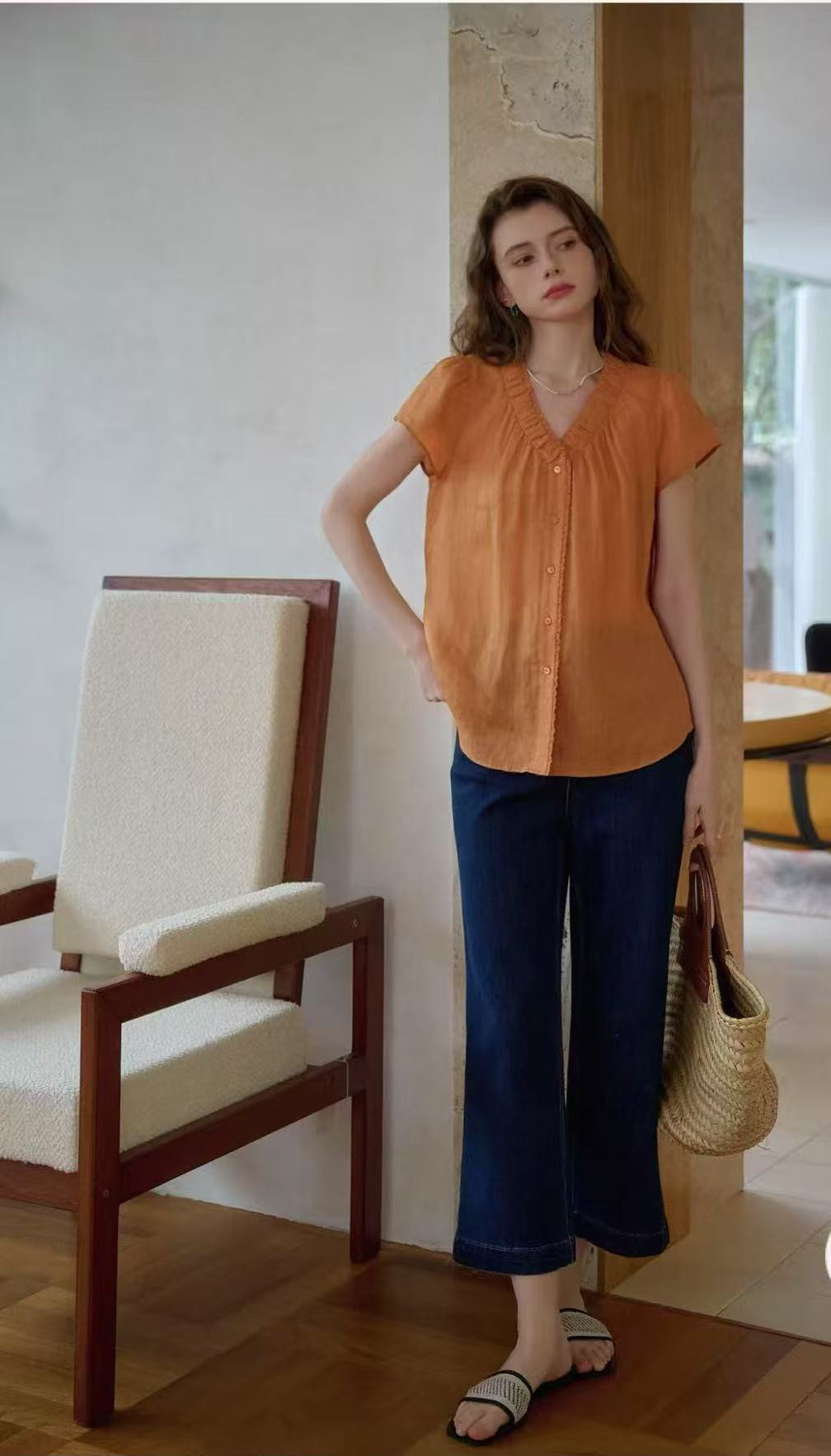 Vネック　ラミー100%ブラウス　半袖ブラウス