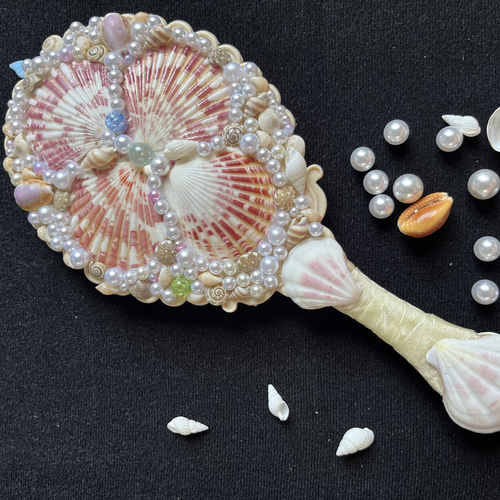 真珠の花海鏡)貝殻の手鏡とヘアクリップ付き ハンドメイドミラー