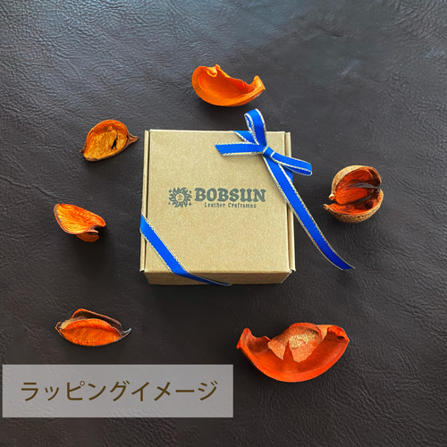 バイヤー様お断り　OLLEBOREBLAブタさん刺繍革素材ベルト 手縫い 本革/刺繍/キーホルダー/オートバイ（バイク