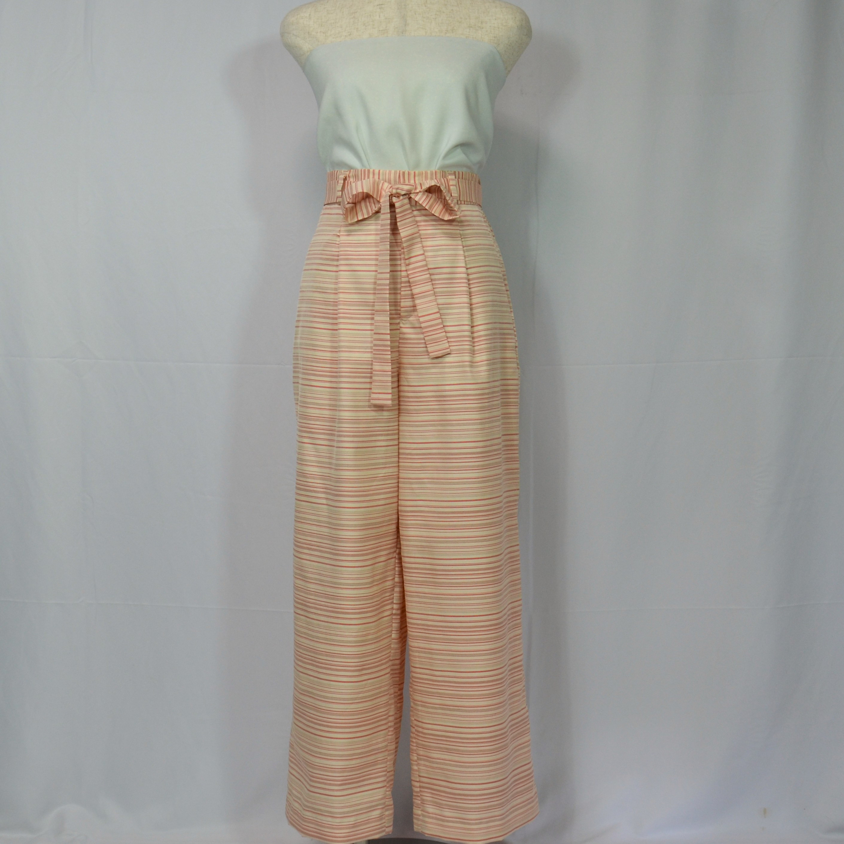 長春色と若葉色。愛され色のボーダーで伸びやかに歩く大島紬のワイドパンツ