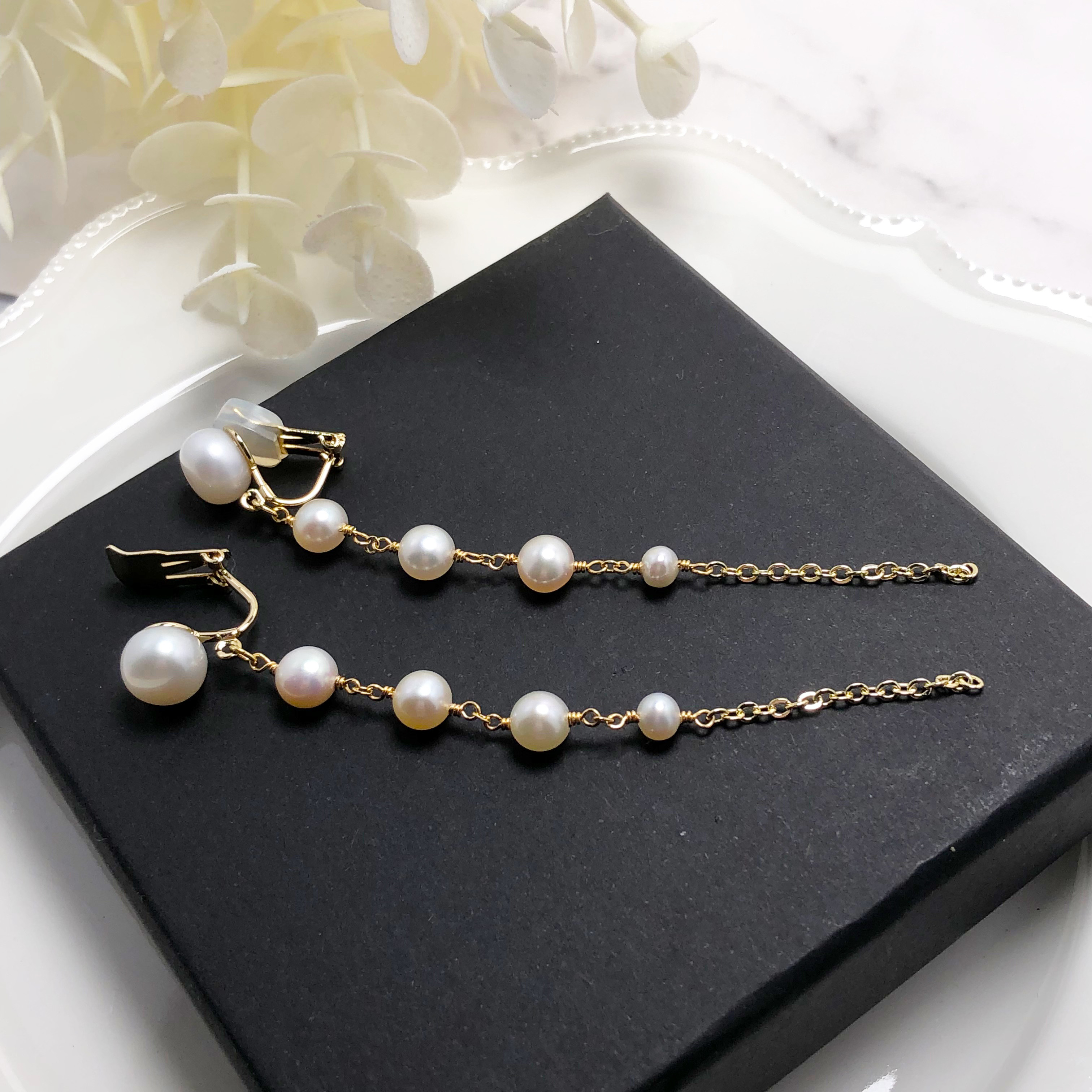 《  痛み軽減ソフトイヤリング》5連パールイヤリング