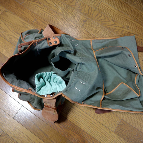 フランス軍ショルダーバッグ チェコ革ベルト 実物 リメイク 1点もの