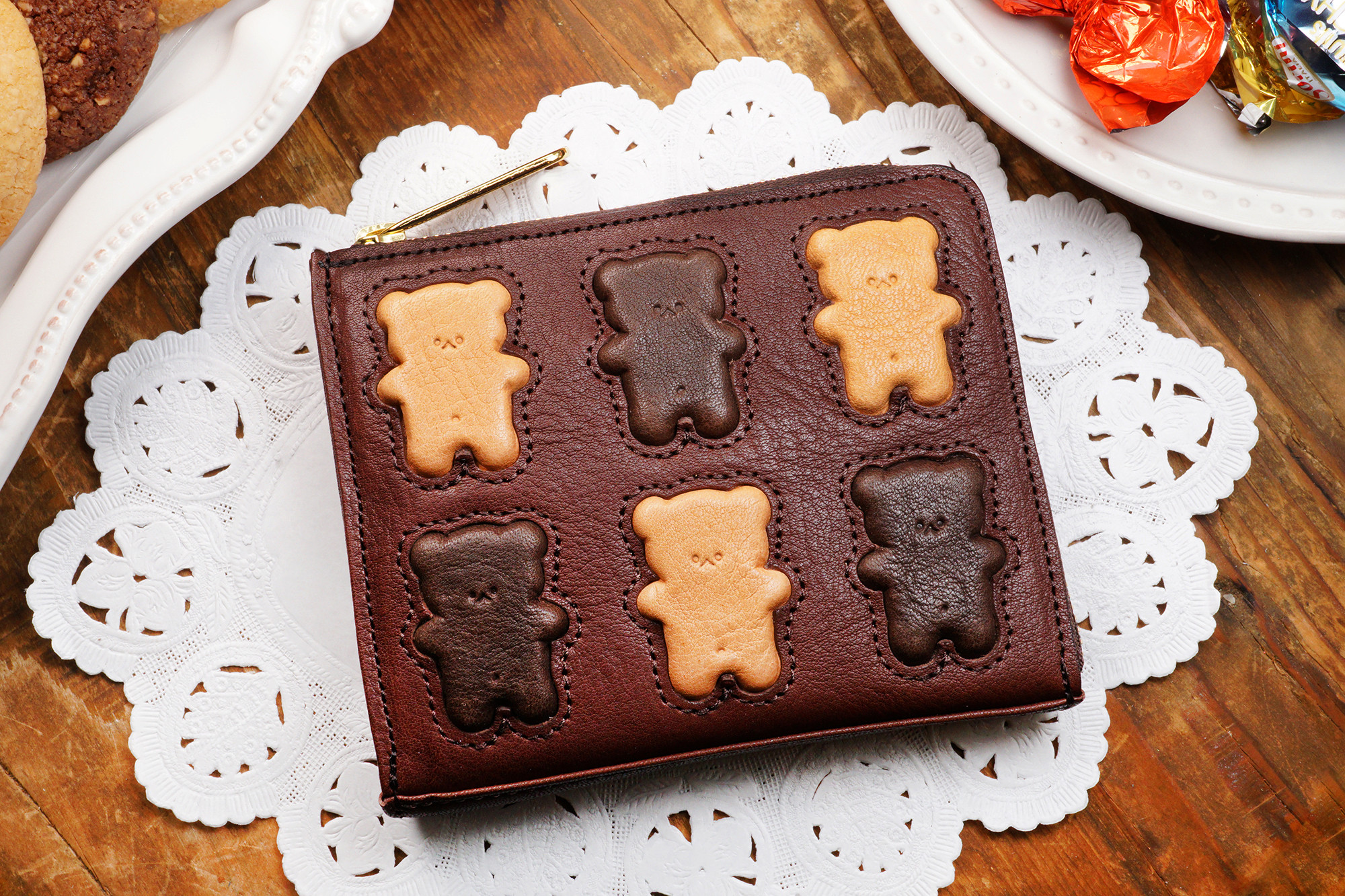 くまちゃんブラウニーL字ファスナー財布（牛革製）／お菓子な革小物