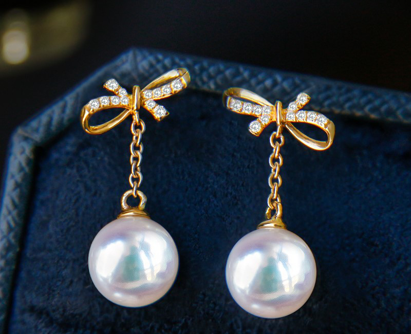 【La Corser】蝶結びセット 日本製 7-9mm アコヤ海水真珠イヤリング 18Kゴールド ダイヤモンド象嵌 天球状真珠