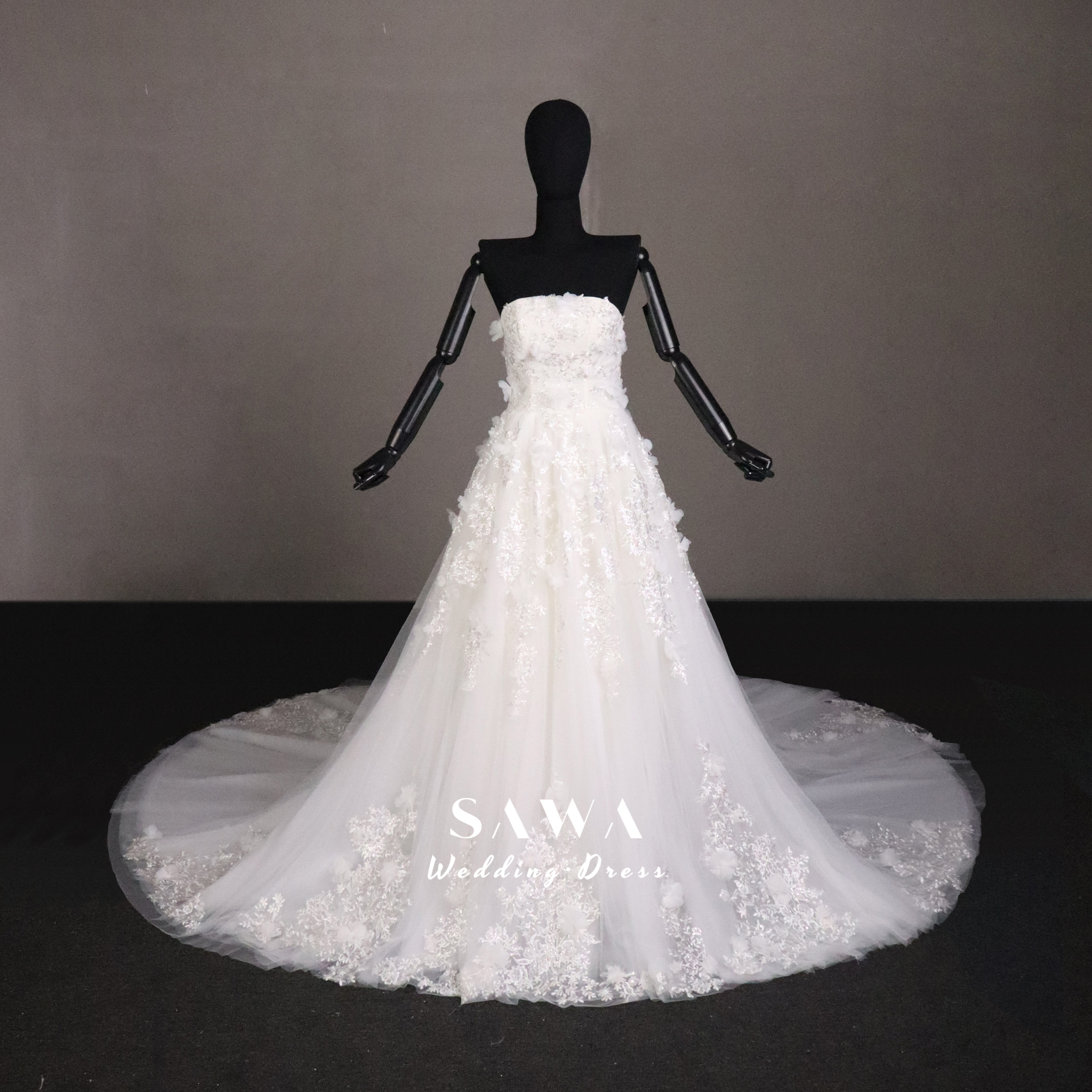 上品　Aライン　シャンパン色裏地　ホワイト　取り外し可能袖　オフショルダー　痩せて見える　二の腕カバー　2次会前撮り披露