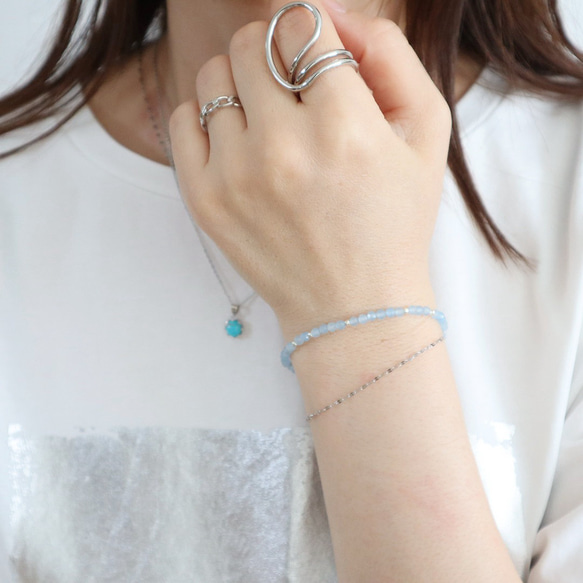 ＼カチッと簡単♪マグネットクラスプ／ 天然石2連ブレスレット＜ライトブルーカラージェード＞ 3枚目の画像