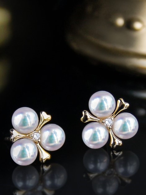 【La Corser】和風3珠デザイン 日本製 4.5-5mm アコヤ海水真珠ピアス 18Kゴールド 小花型ピアス ミラー加工