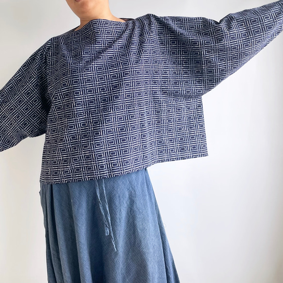 【1点もの】丁字のプルオーバー2way -浴衣地 紺に変わり格子 2WB631 1枚目の画像