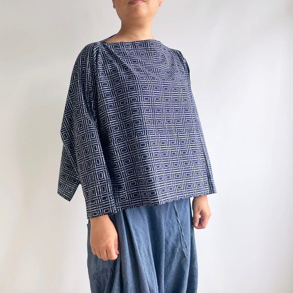 【1点もの】丁字のプルオーバー2way -浴衣地 紺に変わり格子 2WB631 2枚目の画像