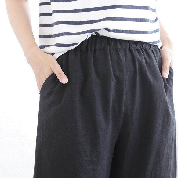涼やかな、理想のパンツ。東炊きコットンリネンのワイドパンツ（ブラック）PT11 14枚目の画像