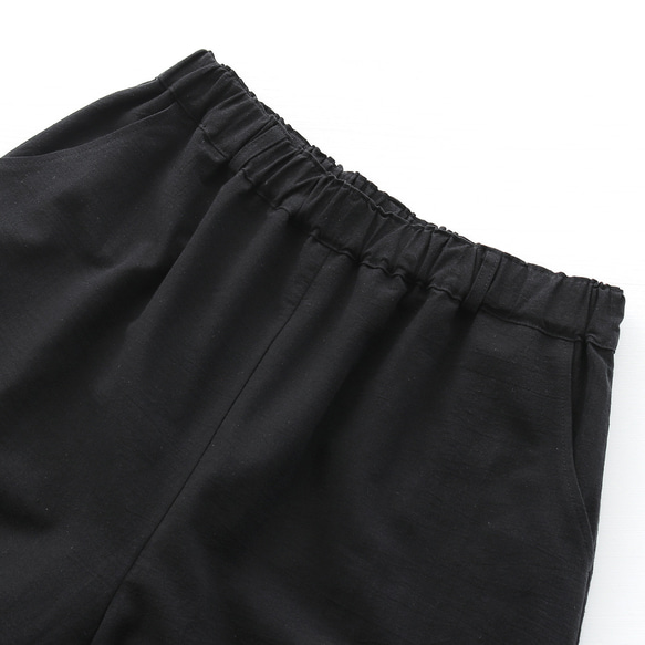 涼やかな、理想のパンツ。東炊きコットンリネンのワイドパンツ（ブラック）PT11 17枚目の画像