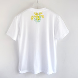 小枝ミモザ柄手描きTシャツ ミモザを一輪手描き描いたTシャツ 7枚目の画像