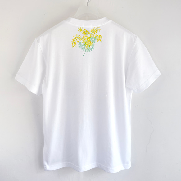 小枝ミモザ柄手描きTシャツ ミモザを一輪手描き描いたTシャツ 7枚目の画像